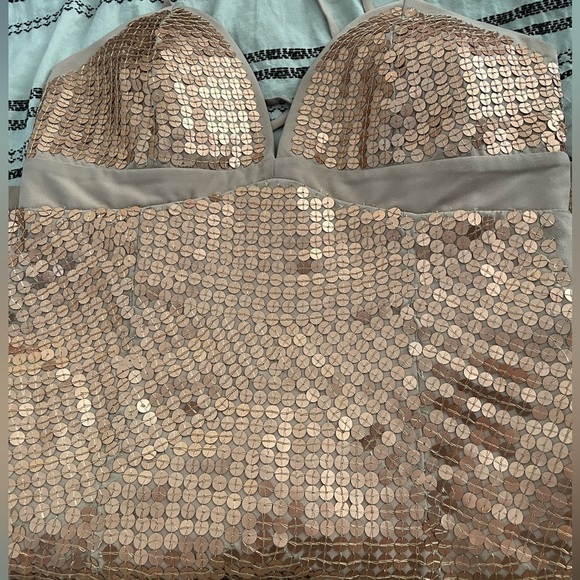 X by NBD Shain Cocktail Dress in Rose Gold NWT - Picture 2 of 4